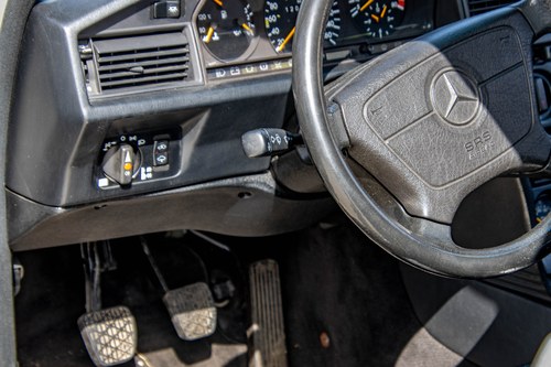 1994 Mercedes-Benz 190E 2.5-16 Cosworth Manual For Sale (picture 19 of 134)