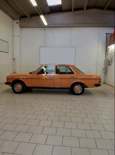 1977 Mercedes-Benz 200D (W123) For Sale (picture 6 of 96)