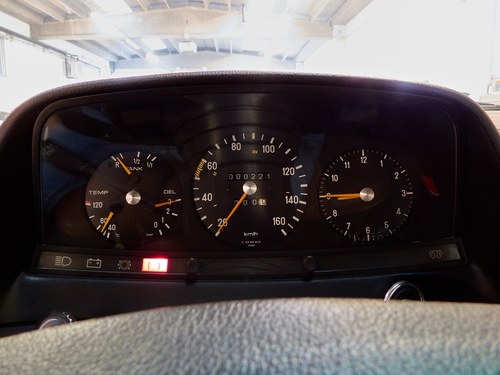 1977 Mercedes-Benz 200D (W123) For Sale (picture 23 of 96)