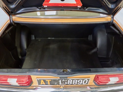 1977 Mercedes-Benz 200D (W123) For Sale (picture 44 of 96)