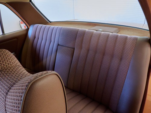 1977 Mercedes-Benz 200D (W123) For Sale (picture 32 of 96)