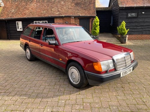 1987 Mercedes-Benz 200 T Estate (S124) zum Verkauf (Bild 22 von 216)