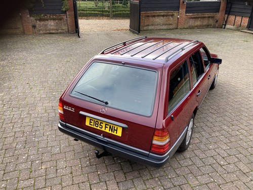 1987 Mercedes-Benz 200 T Estate (S124) zum Verkauf (Bild 15 von 216)