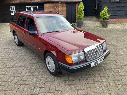 1987 Mercedes-Benz 200 T Estate (S124) zum Verkauf (Bild 14 von 216)