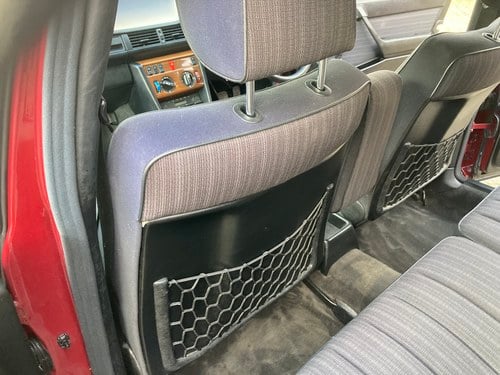 1987 Mercedes-Benz 200 T Estate (S124) zum Verkauf (Bild 113 von 216)