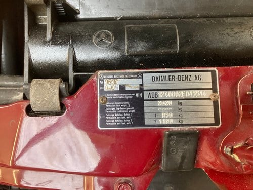 1987 Mercedes-Benz 200 T Estate (S124) zum Verkauf (Bild 187 von 216)