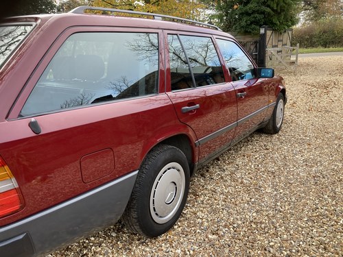 1987 Mercedes-Benz 200 T Estate (S124) zum Verkauf (Bild 138 von 216)