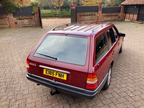 1987 Mercedes-Benz 200 T Estate (S124) zum Verkauf (Bild 20 von 216)