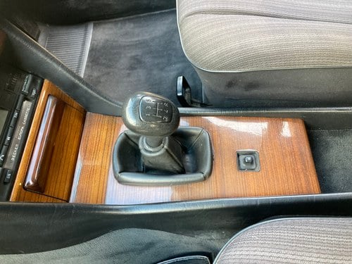 1987 Mercedes-Benz 200 T Estate (S124) zum Verkauf (Bild 43 von 216)