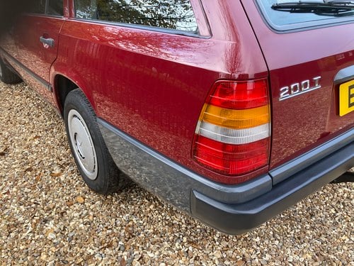 1987 Mercedes-Benz 200 T Estate (S124) zum Verkauf (Bild 144 von 216)