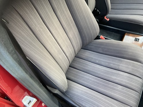 1987 Mercedes-Benz 200 T Estate (S124) zum Verkauf (Bild 38 von 216)