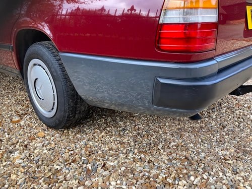 1987 Mercedes-Benz 200 T Estate (S124) zum Verkauf (Bild 146 von 216)