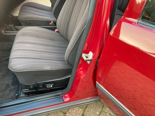 1987 Mercedes-Benz 200 T Estate (S124) zum Verkauf (Bild 124 von 216)