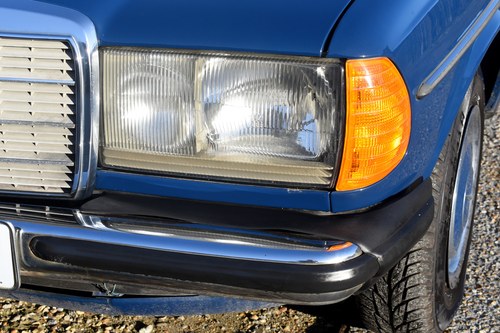 1983 Mercedes-Benz 200 (W123) à vendre (picture 111 of 198)