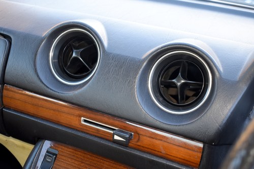 1983 Mercedes-Benz 200 (W123) à vendre (picture 56 of 198)