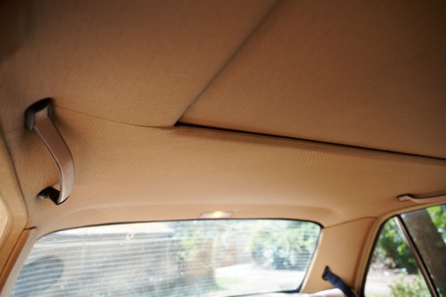 NO RESERVE - 1984 Mercedes Benz 200 (W123) In vendita (immagine 37 di 91)