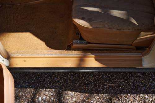 NO RESERVE - 1984 Mercedes Benz 200 (W123) In vendita (immagine 44 di 91)