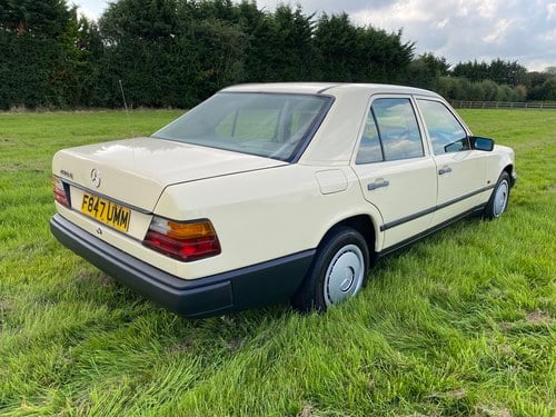 1988 Mercedes-Benz 200D In vendita (immagine 16 di 233)