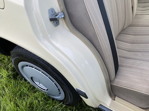 1988 Mercedes-Benz 200D In vendita (immagine 38 di 233)