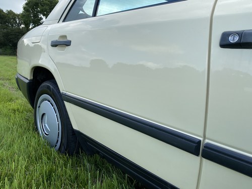 1988 Mercedes-Benz 200D In vendita (immagine 169 di 233)