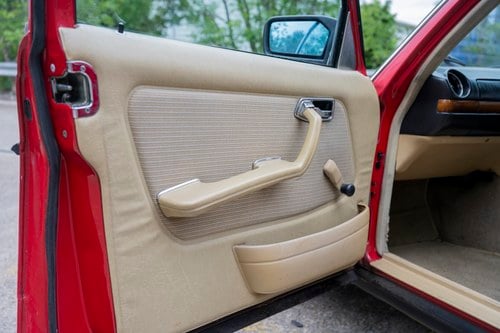 NO RESERVE - 1984 Mercedes-Benz 200T (W123) For Sale (picture 33 of 163)