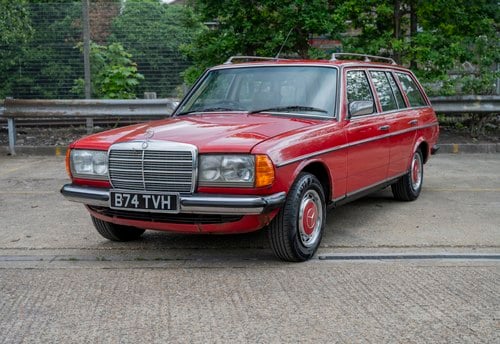 NO RESERVE - 1984 Mercedes-Benz 200T (W123) For Sale (picture 6 of 163)