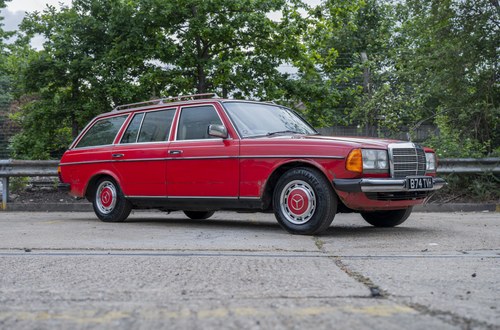 NO RESERVE - 1984 Mercedes-Benz 200T (W123) For Sale (picture 14 of 163)