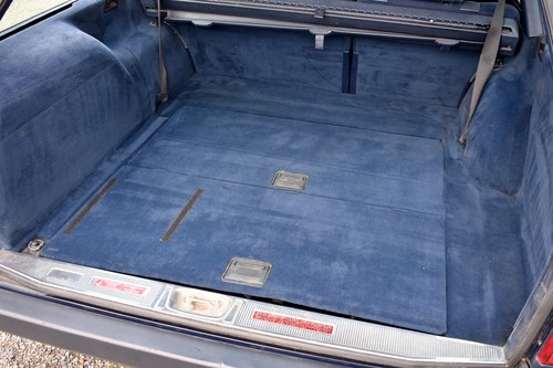 NO RESERVE - 1992 Mercedes-Benz 200TE estate zum Verkauf (Bild 43 von 187)