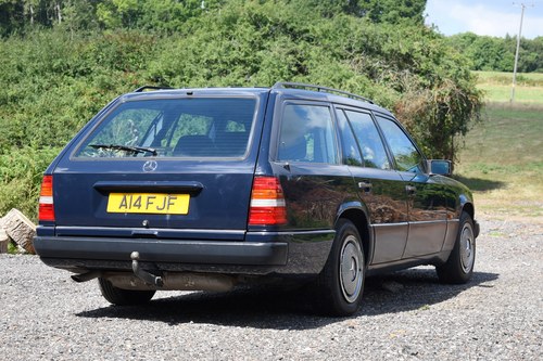 NO RESERVE - 1992 Mercedes-Benz 200TE estate zum Verkauf (Bild 14 von 187)