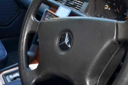 NO RESERVE - 1992 Mercedes-Benz 200TE estate zum Verkauf (Bild 32 von 187)