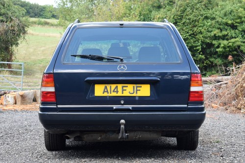 NO RESERVE - 1992 Mercedes-Benz 200TE estate zum Verkauf (Bild 4 von 187)