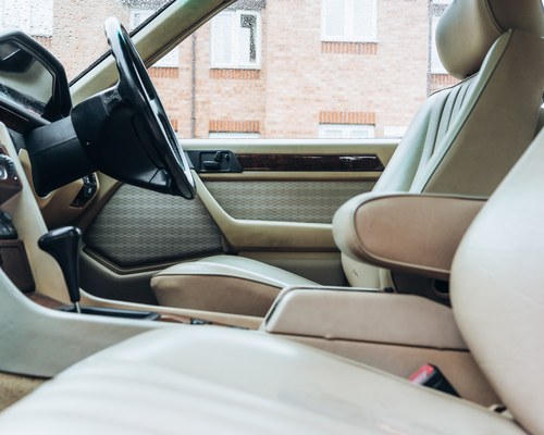 NO RESERVE - 1993 Mercedes-Benz 220CE Auto (W124) zum Verkauf (Bild 22 von 153)