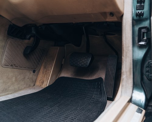 NO RESERVE - 1993 Mercedes-Benz 220CE Auto (W124) zum Verkauf (Bild 39 von 153)