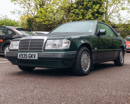 NO RESERVE - 1993 Mercedes-Benz 220CE Auto (W124) zum Verkauf (Bild 8 von 153)
