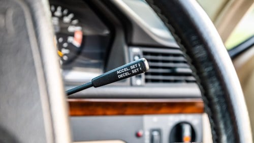 1993 Mercedes-Benz 220CE For Sale (picture 22 of 184)