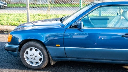 1993 Mercedes-Benz 220CE For Sale (picture 82 of 184)