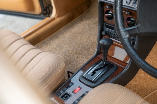 1984 Mercedes 230E W123 In vendita (immagine 68 di 170)