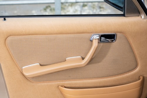 1984 Mercedes 230E W123 In vendita (immagine 47 di 170)