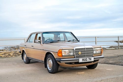 1984 Mercedes 230E W123 In vendita (immagine 1 di 170)