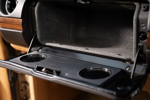 1984 Mercedes 230E W123 In vendita (immagine 41 di 170)