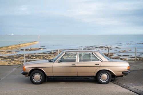1984 Mercedes 230E W123 In vendita (immagine 11 di 170)