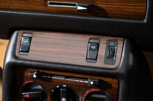 1984 Mercedes 230E W123 In vendita (immagine 40 di 170)