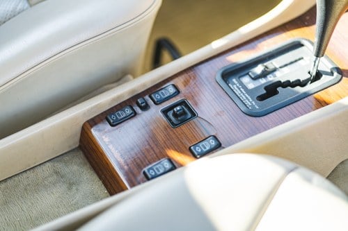 1990 Mercedes-Benz 230 E In vendita (immagine 31 di 66)