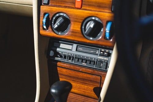 1990 Mercedes-Benz 230 E In vendita (immagine 19 di 66)