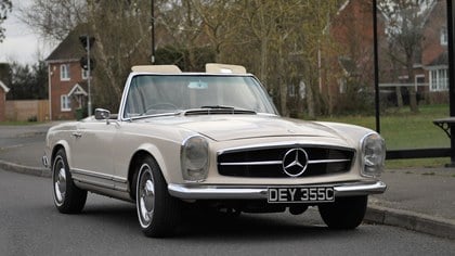 1965 Mercedes-Benz 230 SL ‘Pagoda’