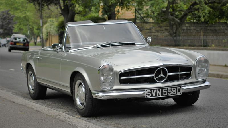 1966 Mercedes 230 SL Pagoda For Sale (picture 1 of 140)