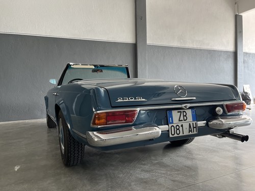 1964 Mercedes 230 SL (LHD) à vendre (picture 3 of 74)