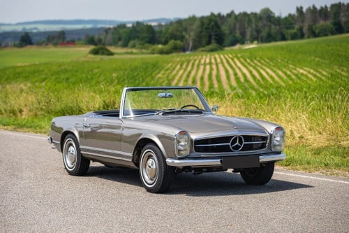 1966 Mercedes-Benz 230 SL (Pagoda) In vendita (immagine 1 di 97)
