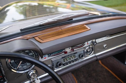 1966 Mercedes-Benz 230 SL (Pagoda) In vendita (immagine 25 di 97)
