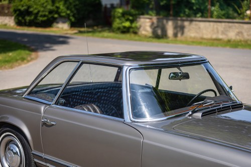 1966 Mercedes-Benz 230 SL (Pagoda) In vendita (immagine 65 di 97)